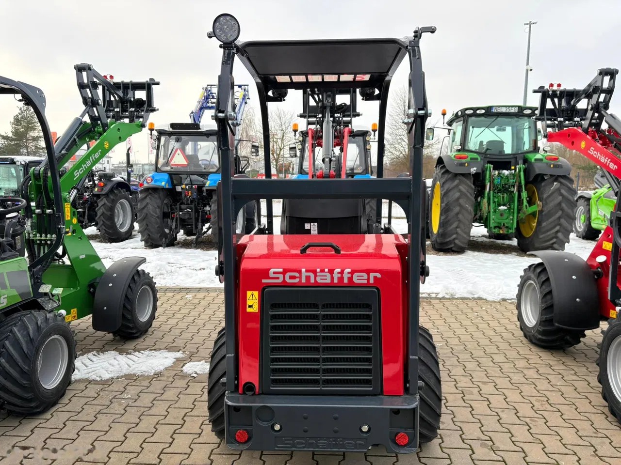 2026 Schaffer 2028, Import Auf Lager in der EU — Foto 3 z 15