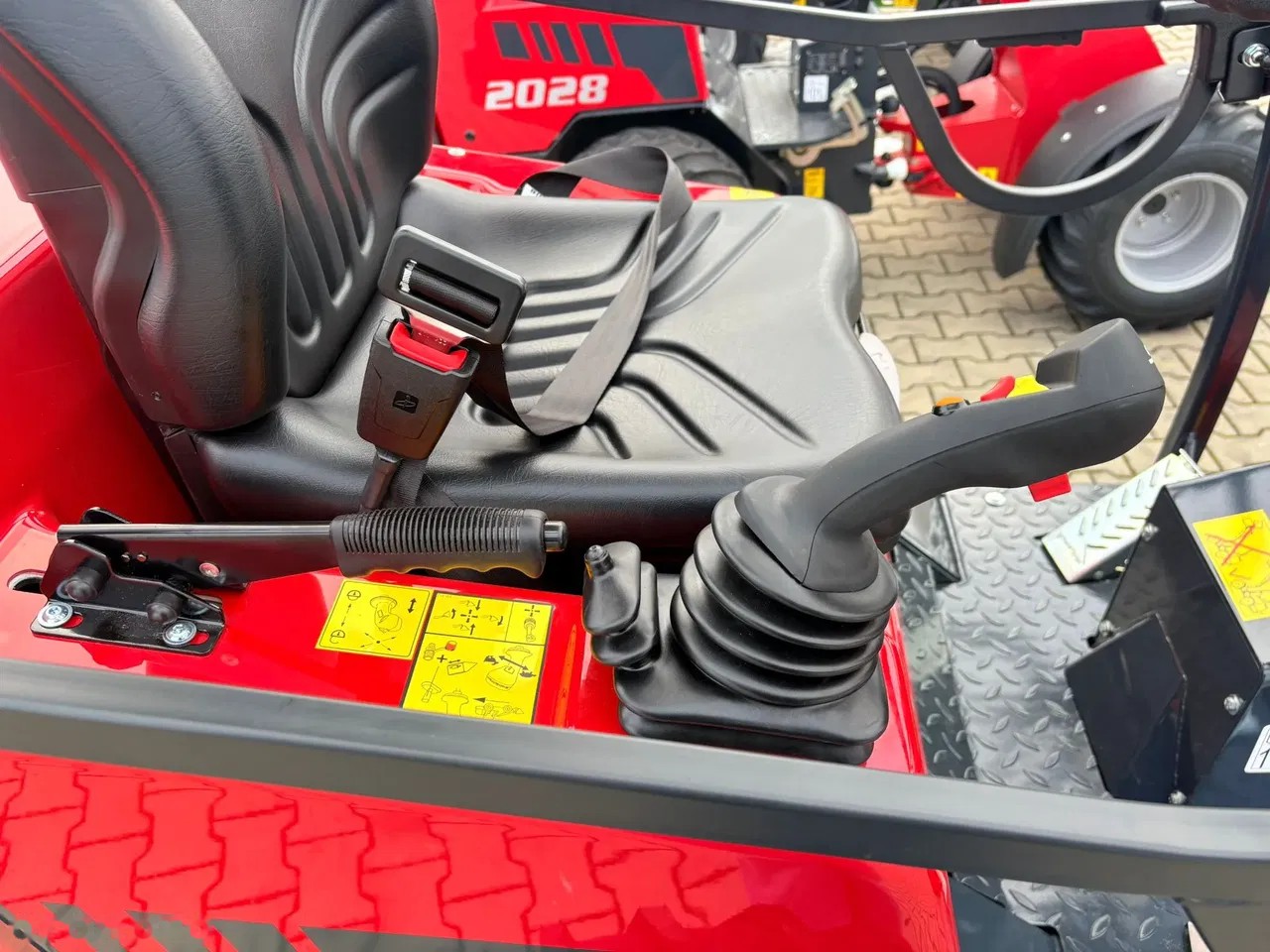 2026 Schaffer 2630-2, Import Auf Lager in der EU — Foto 14 z 21