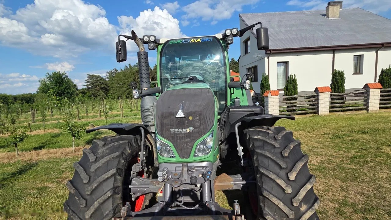 2015 Fendt 716 Vario, 5.734 mth, Import Auf Lager in der EU — Foto 11 z 21