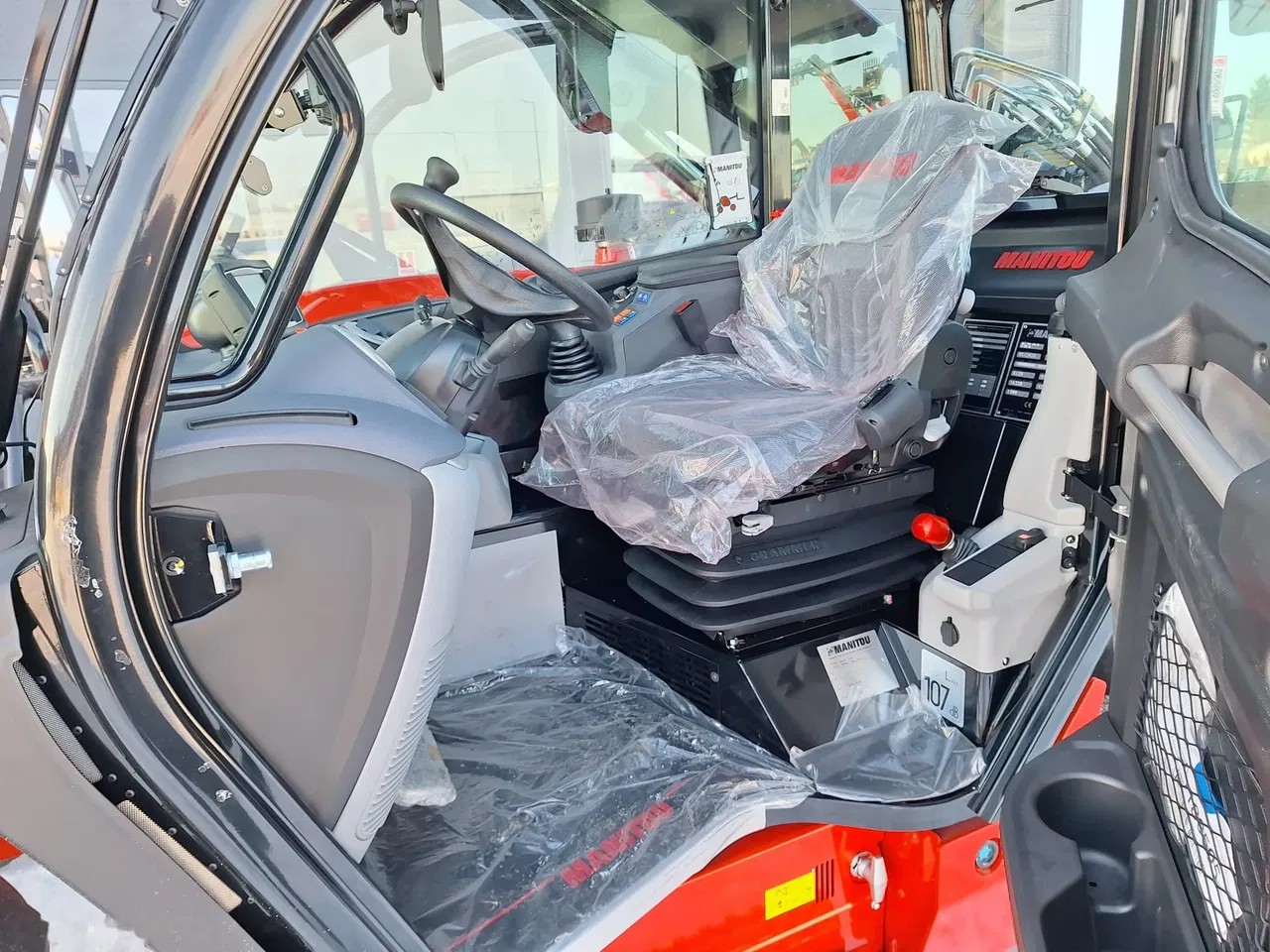 2026 Manitou MLT, 8 mth, Import Auf Lager in der EU — Foto 15 z 15
