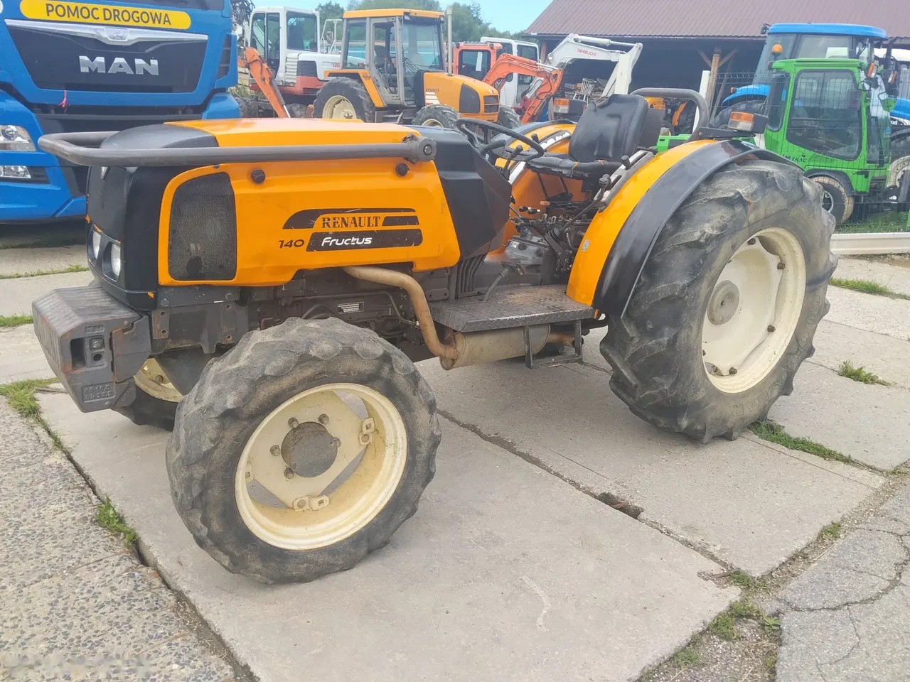 2003 Renault fructus, 6.500 mth, Import Auf Lager in der EU — Foto 1