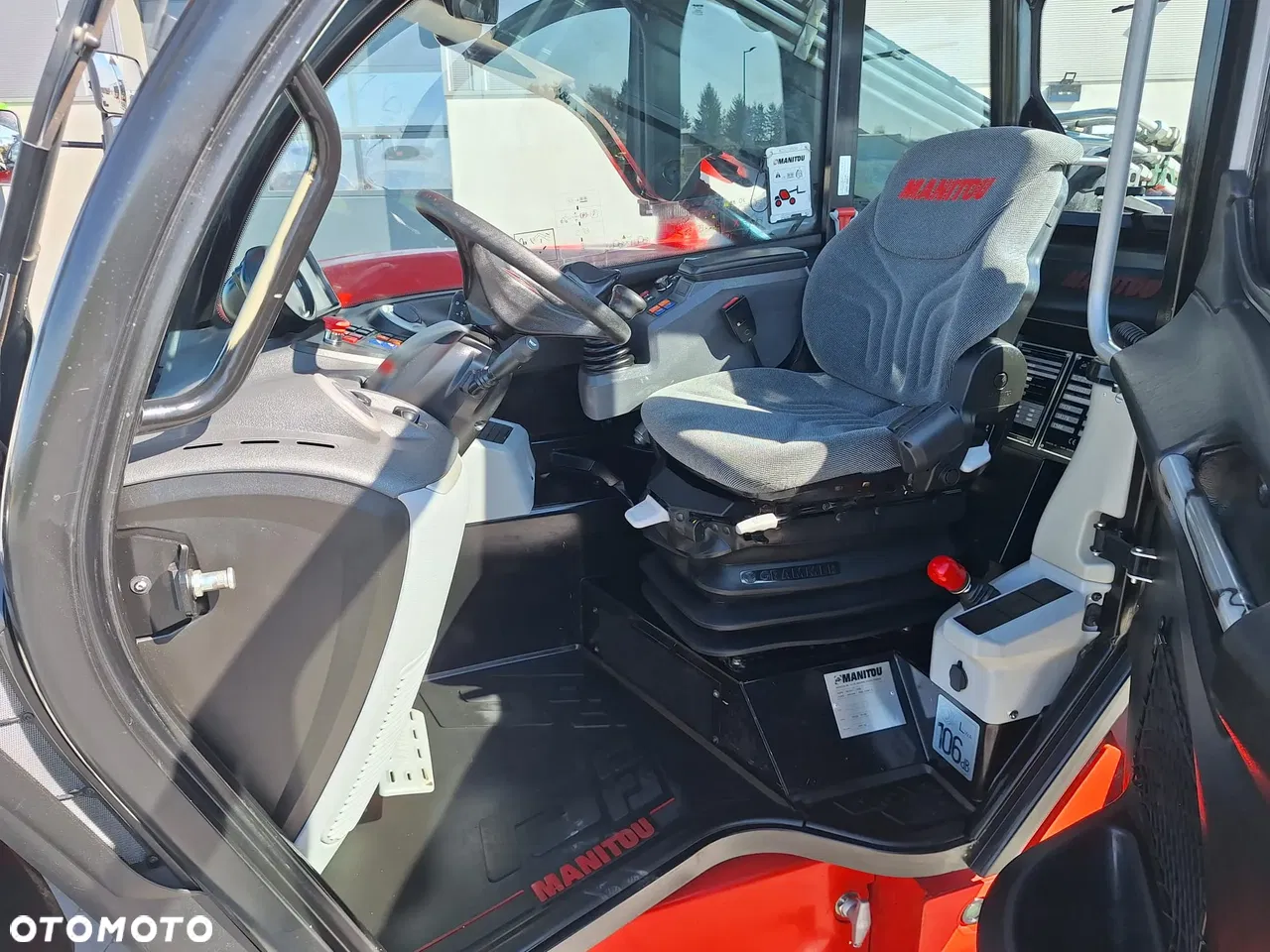 2023 Manitou TELESKOPICKÝ, 2.685 mth, Import Auf Lager in der EU — Foto 5 z 10