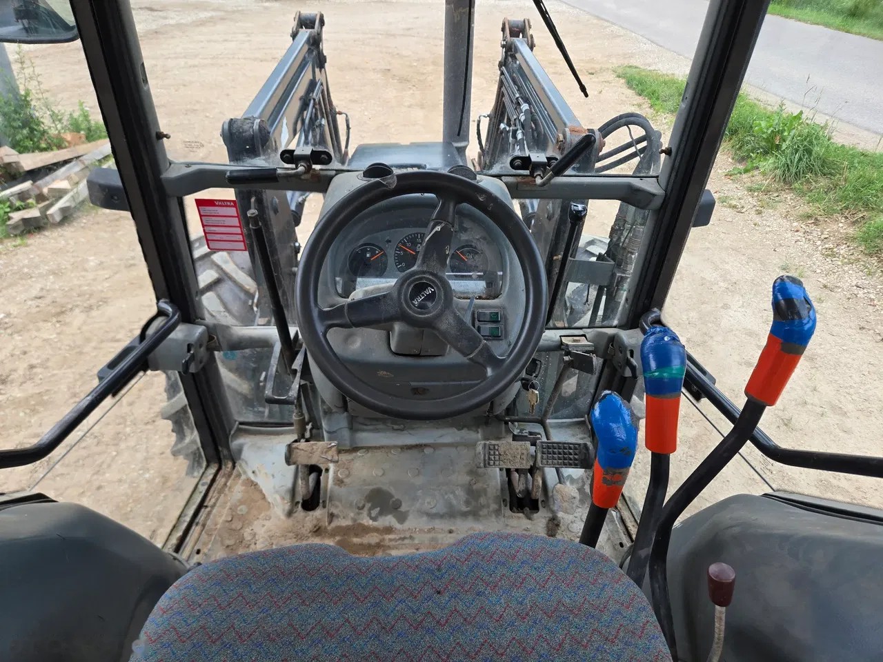 2004 Valtra A-95 4WD, Import Auf Lager in der EU — Foto 8 z 8