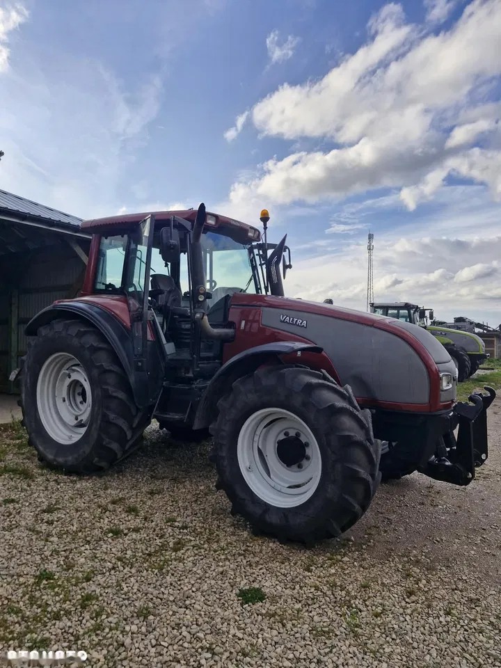 2005 Valtra T140, 9.529 mth, Import Auf Lager in der EU — Foto 3 z 21