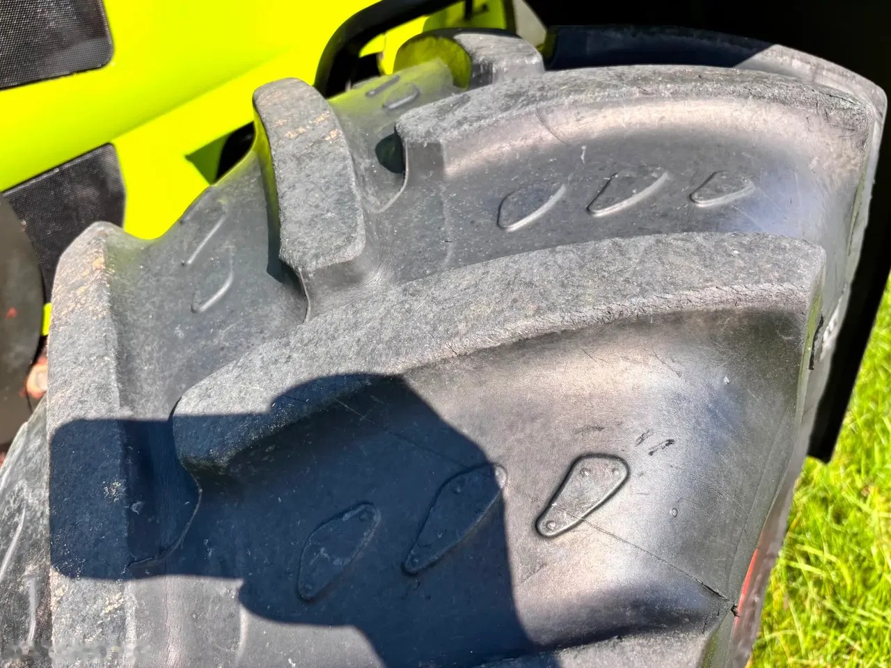 2009 Claas, 8.921 mth, Import Auf Lager in der EU — Foto 12 z 24
