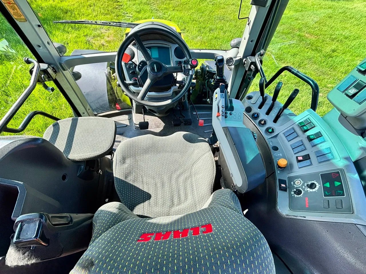 2009 Claas, 8.921 mth, Import Auf Lager in der EU — Foto 4 z 24