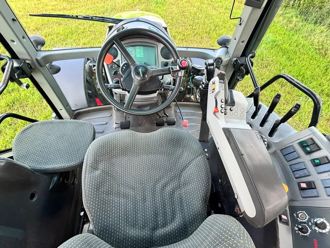2009 Claas, 8.921 mth, Import Auf Lager in der EU — Foto 7 z 24