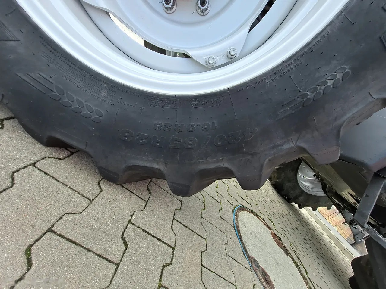 2007 Valtra T120, 7.420 mth, Import Auf Lager in der EU — Foto 10 z 14
