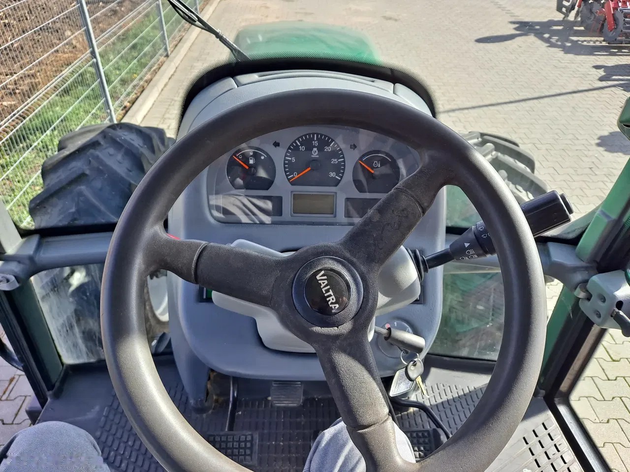 2007 Valtra T120, 7.420 mth, Import Auf Lager in der EU — Foto 12 z 14