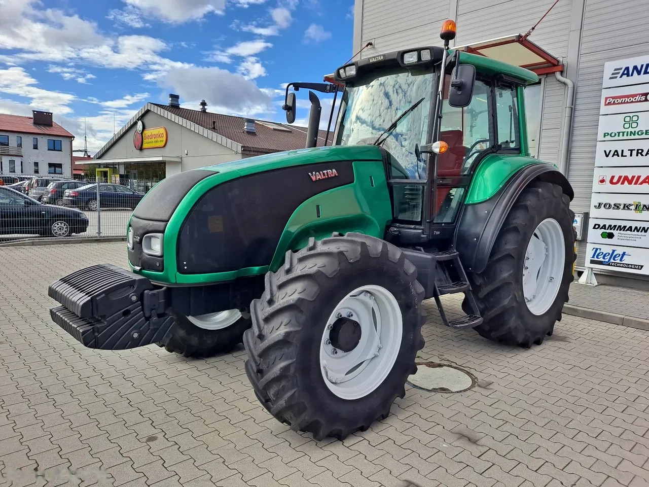 2007 Valtra T120, 7.420 mth, Import Auf Lager in der EU — Foto 2 z 14
