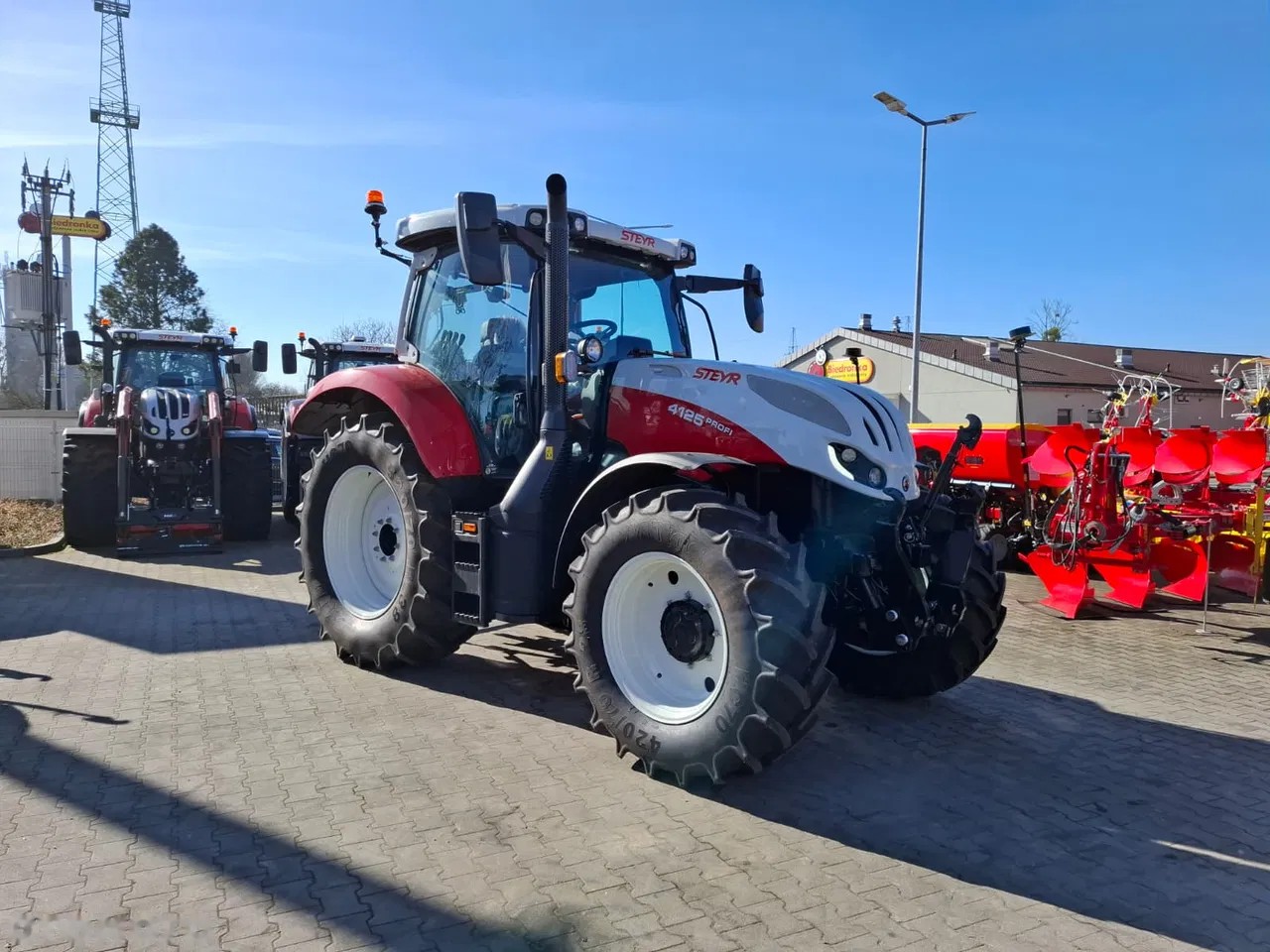 2025 Steyr Profi 4125, Import Auf Lager in der EU — Foto 1