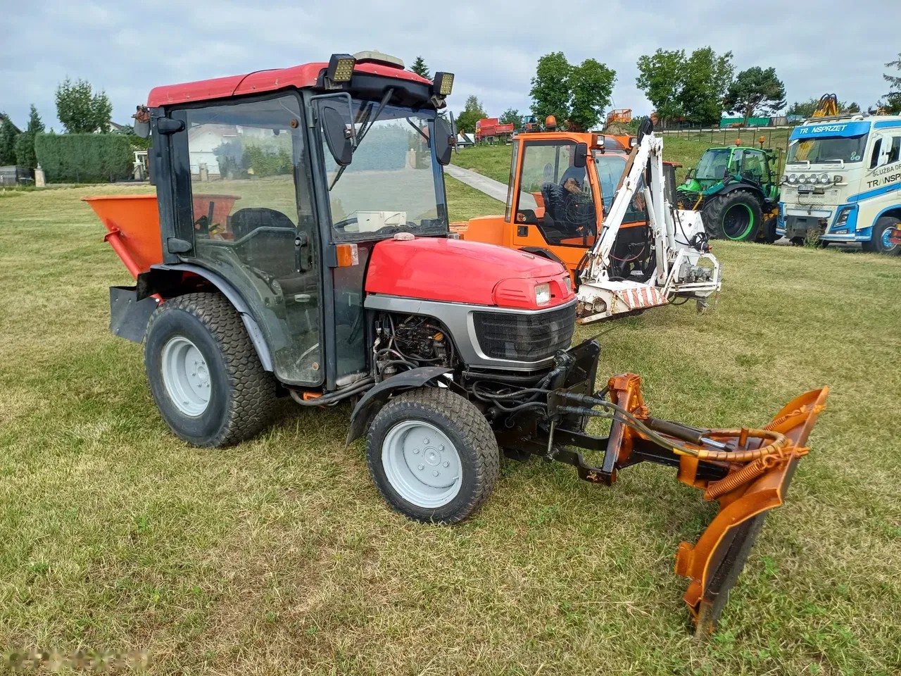 2001 Yanmar YT001, 2.002 mth, Import Auf Lager in der EU — Foto 1 z 14 2001 Yanmar YT001, 2.002 mth, Import Auf Lager in der EU — Foto 1 z 14