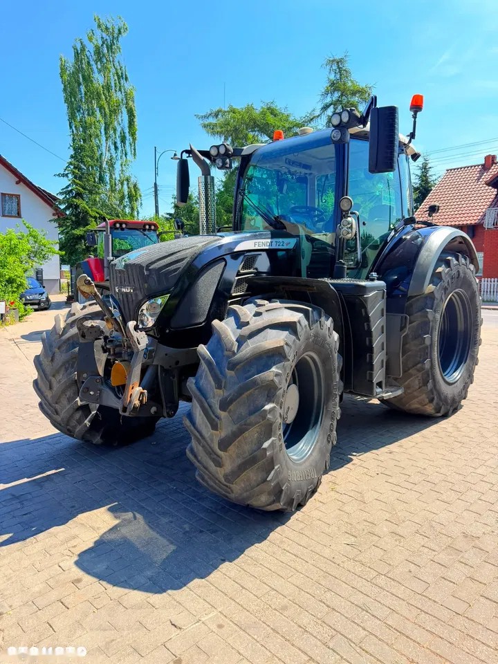 2015 Fendt 722 Vario Profi Plus, 8.157 mth, Import Auf Lager in der EU — Foto 1 z 24 2015 Fendt 722 Vario Profi Plus, 8.157 mth, Import Auf Lager in der EU — Foto 1 z 24