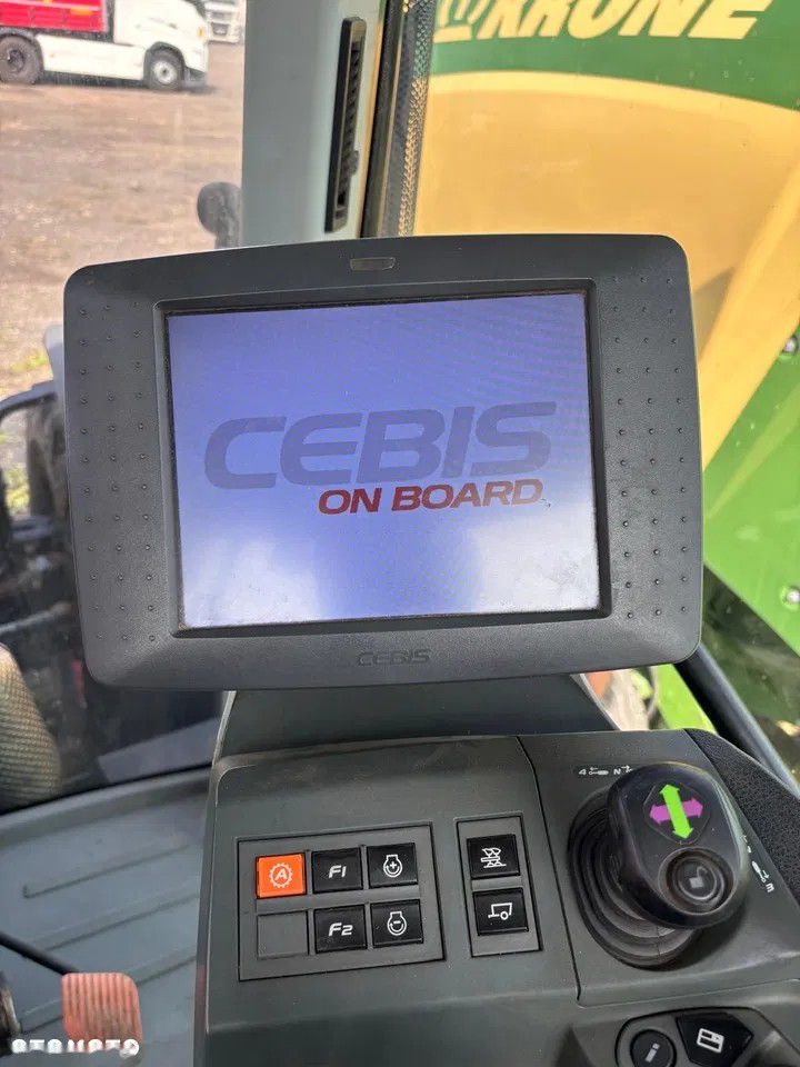 2015 Claas ARION, Import Auf Lager in der EU — Foto 12 z 12