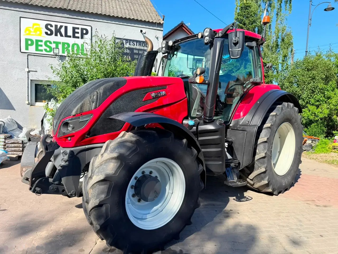 2015 Valtra T154 Direct, 7.593 mth, Import Auf Lager in der EU — Foto 3 z 24