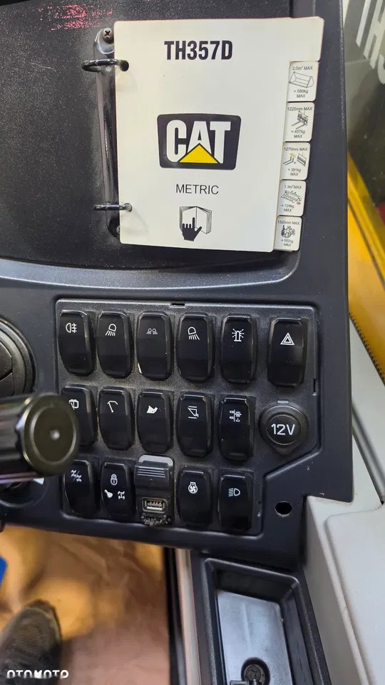 2018 Caterpillar TH, 4.500 mth, Import Auf Lager in der EU — Foto 11 z 12