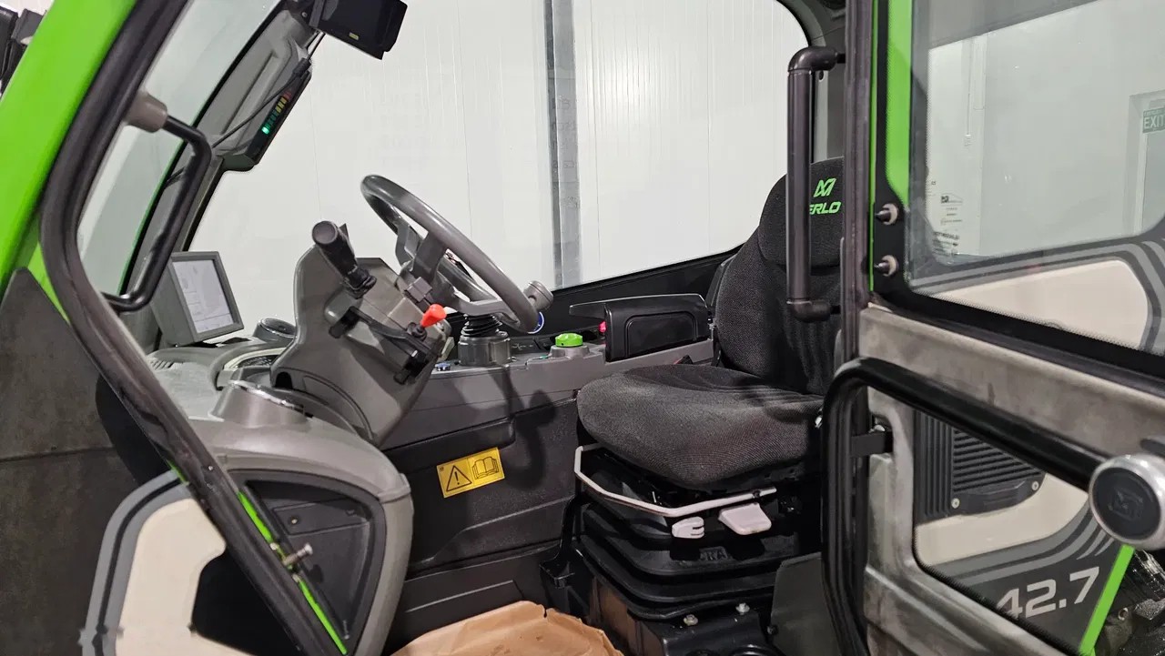2017 Merlo 42.7, 4.100 mth, Import Auf Lager in der EU — Foto 4 z 13