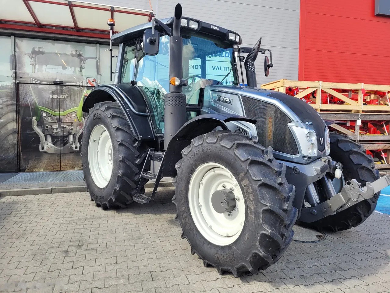 2014 Valtra N103.4, 3.500 mth, Import Auf Lager in der EU — Foto 2 z 18