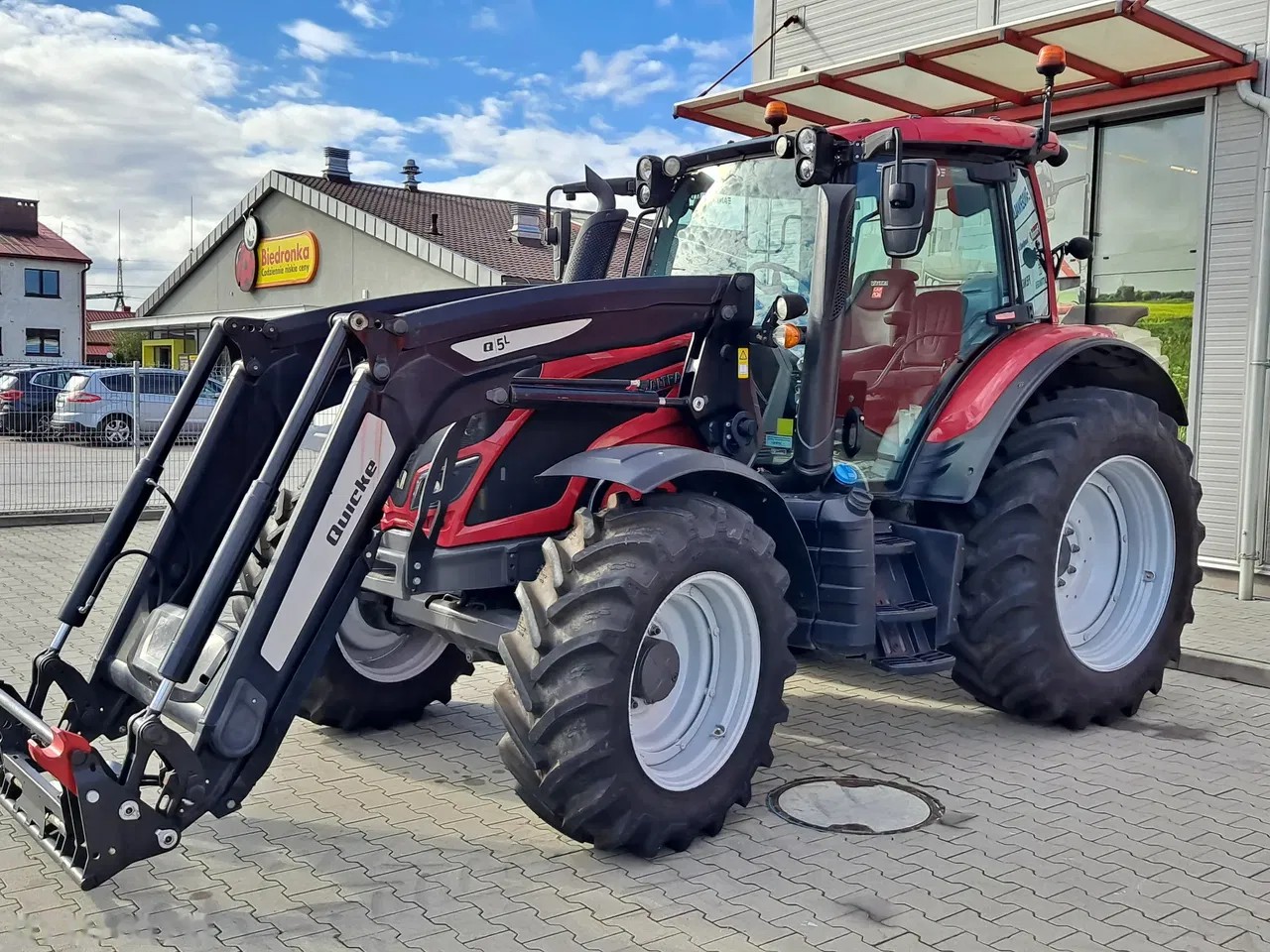 2018 Valtra N114, 3.560 mth, Import Auf Lager in der EU — Foto 1 z 24 2018 Valtra N114, 3.560 mth, Import Auf Lager in der EU — Foto 1 z 24