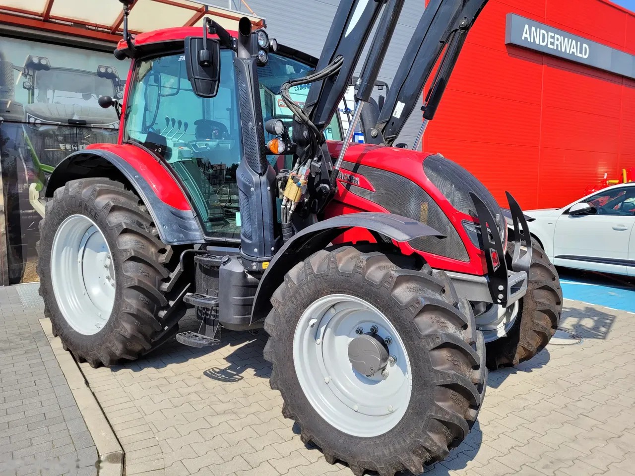 2018 Valtra N114, 3.560 mth, Import Auf Lager in der EU — Foto 5 z 24