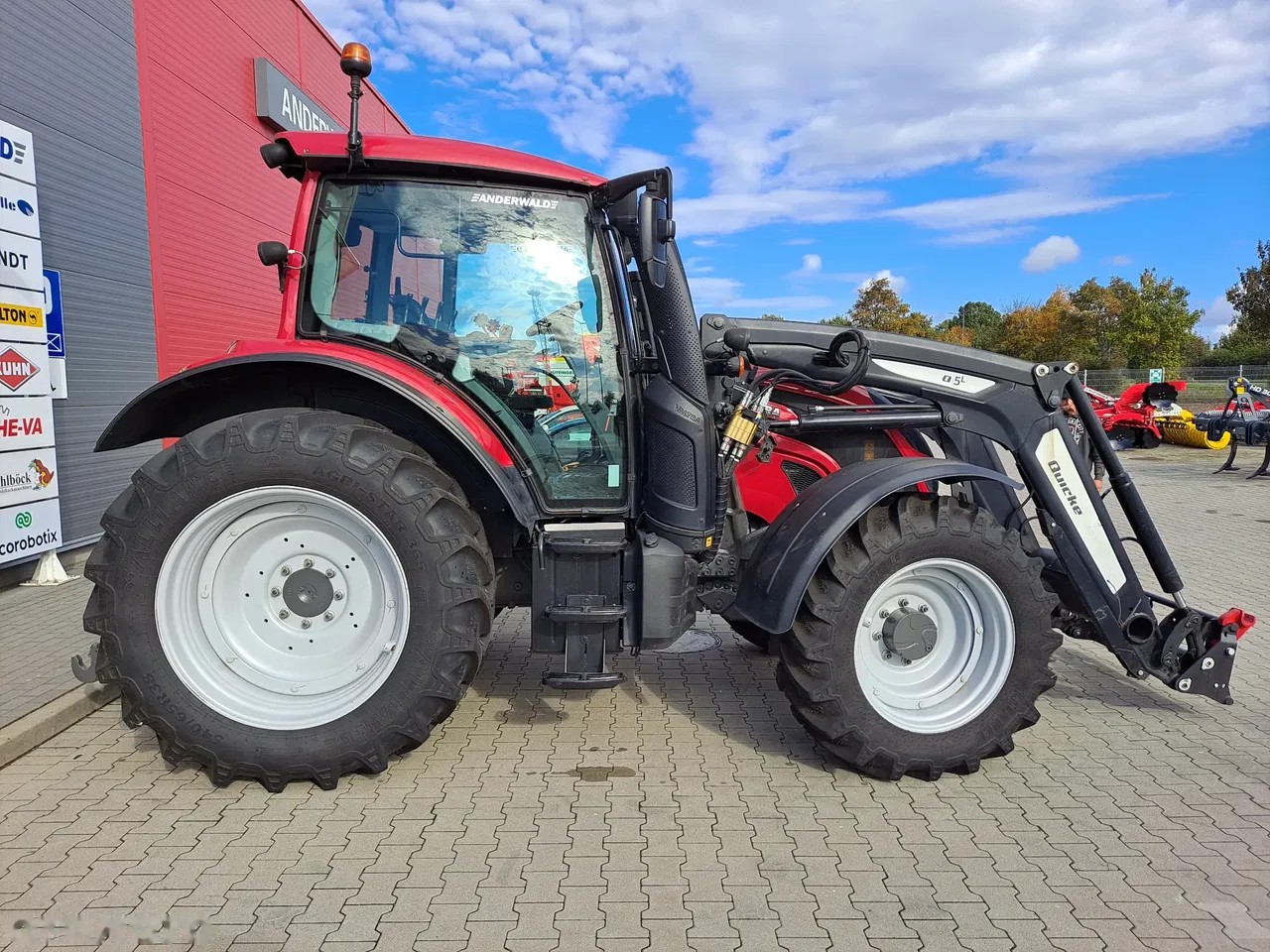 2018 Valtra N114, 3.560 mth, Import Auf Lager in der EU — Foto 9 z 24