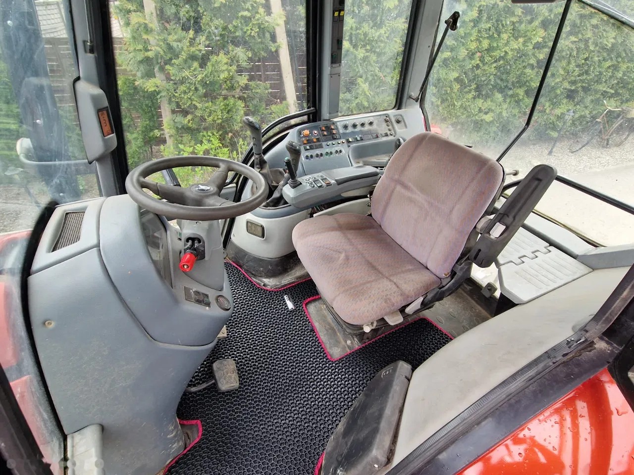 2006 Valtra T150, Import Auf Lager in der EU — Foto 7 z 15