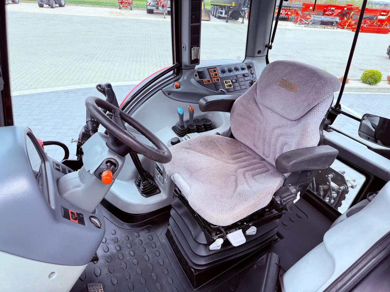 2013 Valtra, 4.100 mth, Import Auf Lager in der EU — Foto 11 z 12