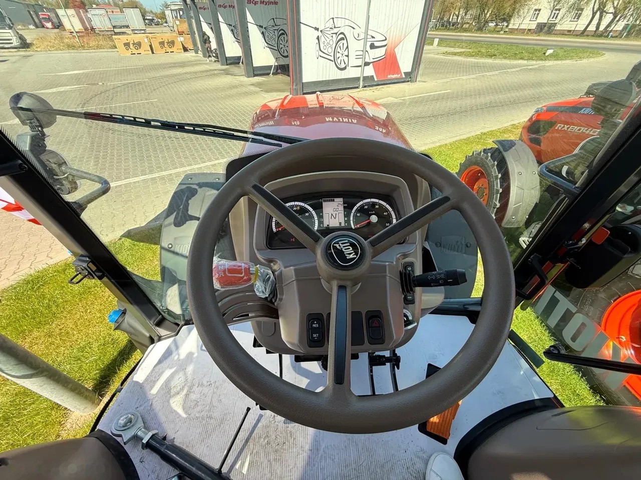 2026 Kioti HX9010, Import Auf Lager in der EU — Foto 14 z 22