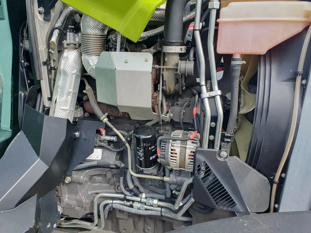 2015 Claas Arion 440, 6.296 mth, Import Auf Lager in der EU — Foto 12 z 19
