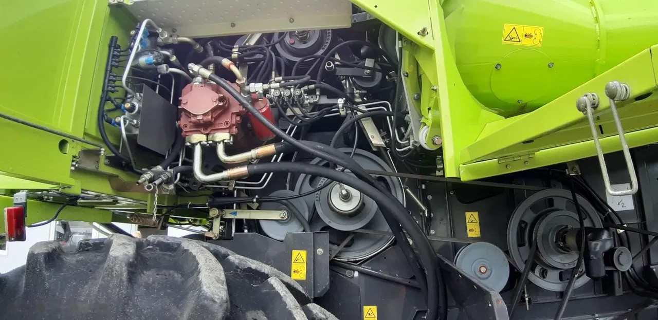 2007 Claas Medion 330, 2.819 mth, Import Auf Lager in der EU — Foto 16 z 24