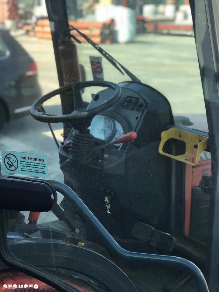2011 Kubota B 2530, 414 mth, Import Auf Lager in der EU — Foto 12 z 17