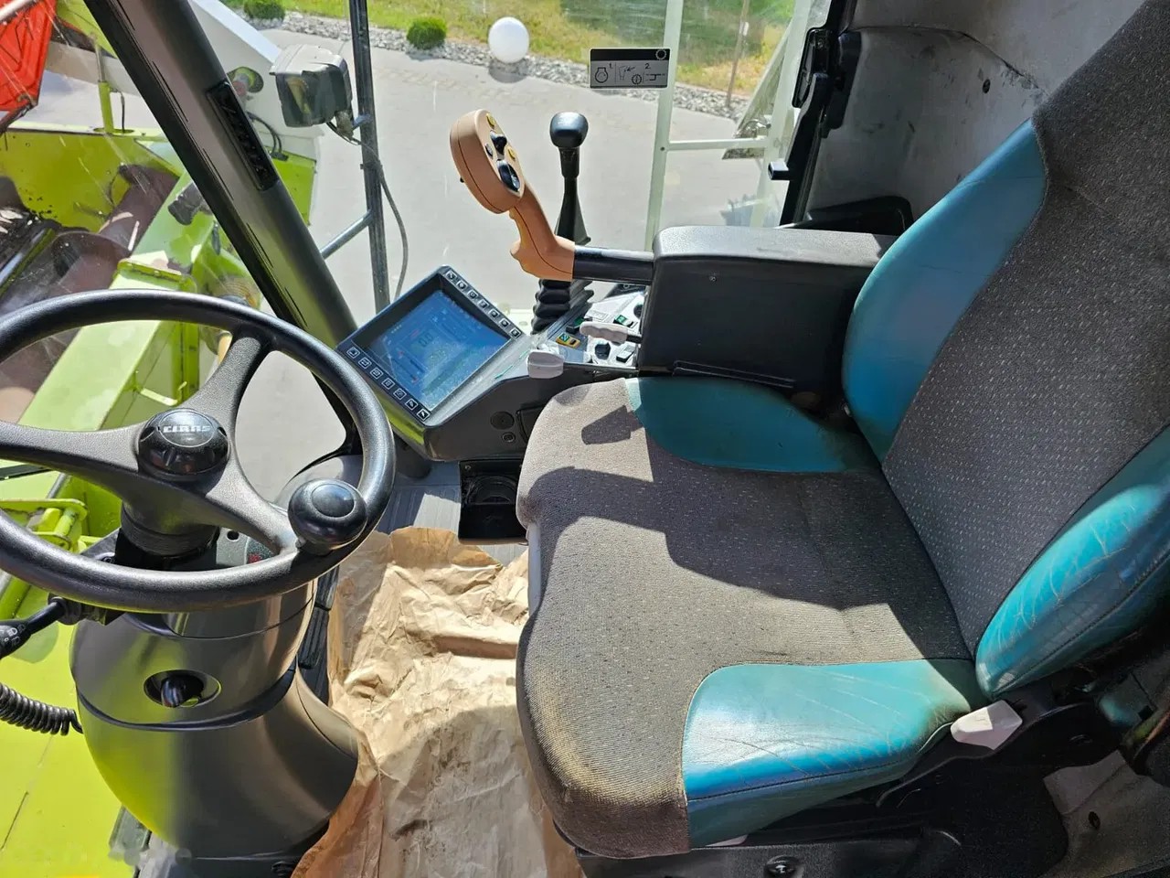 2002 Claas LEXION, 3.600 mth, Import Auf Lager in der EU — Foto 2 z 21