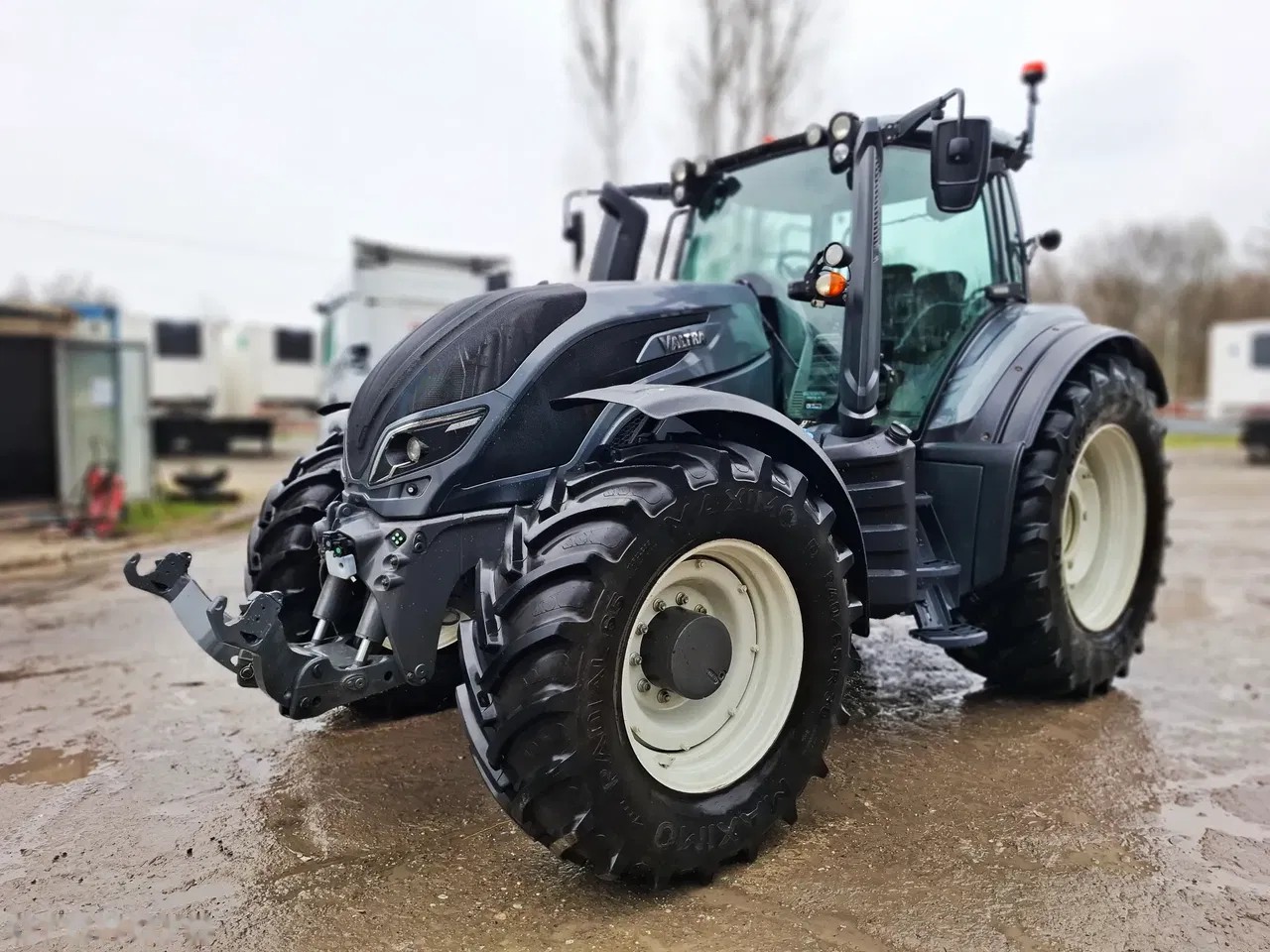 2019 Valtra T 234, 6.600 mth, Import Auf Lager in der EU — Foto 1 z 11 2019 Valtra T 234, 6.600 mth, Import Auf Lager in der EU — Foto 1 z 11