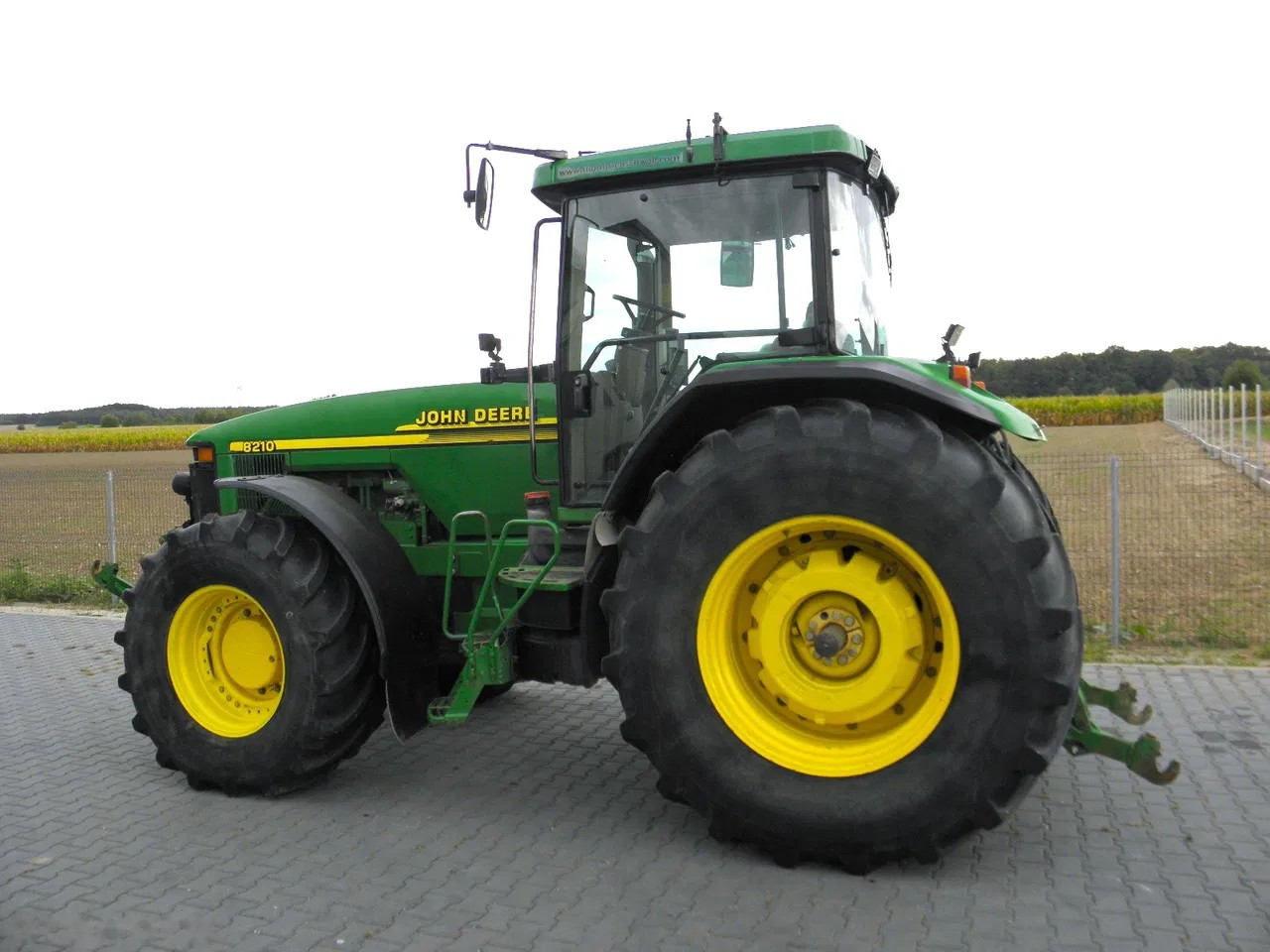 2001 John Deere 8210, 14.800 mth, Import Auf Lager in der EU — Foto 5 z 7