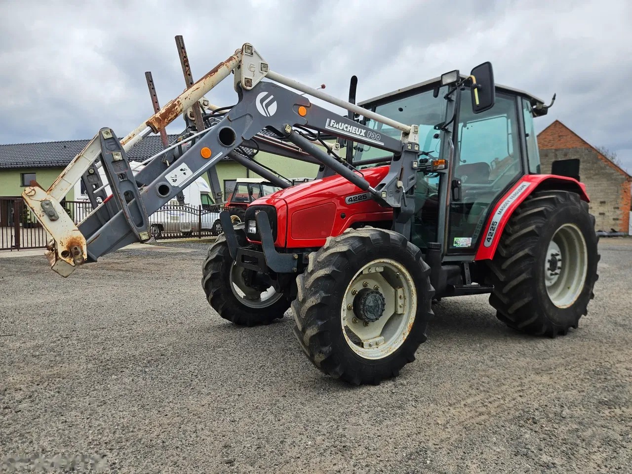 2000 Massey Ferguson 4225, 4.945 mth, Import Auf Lager in der EU — Foto 1