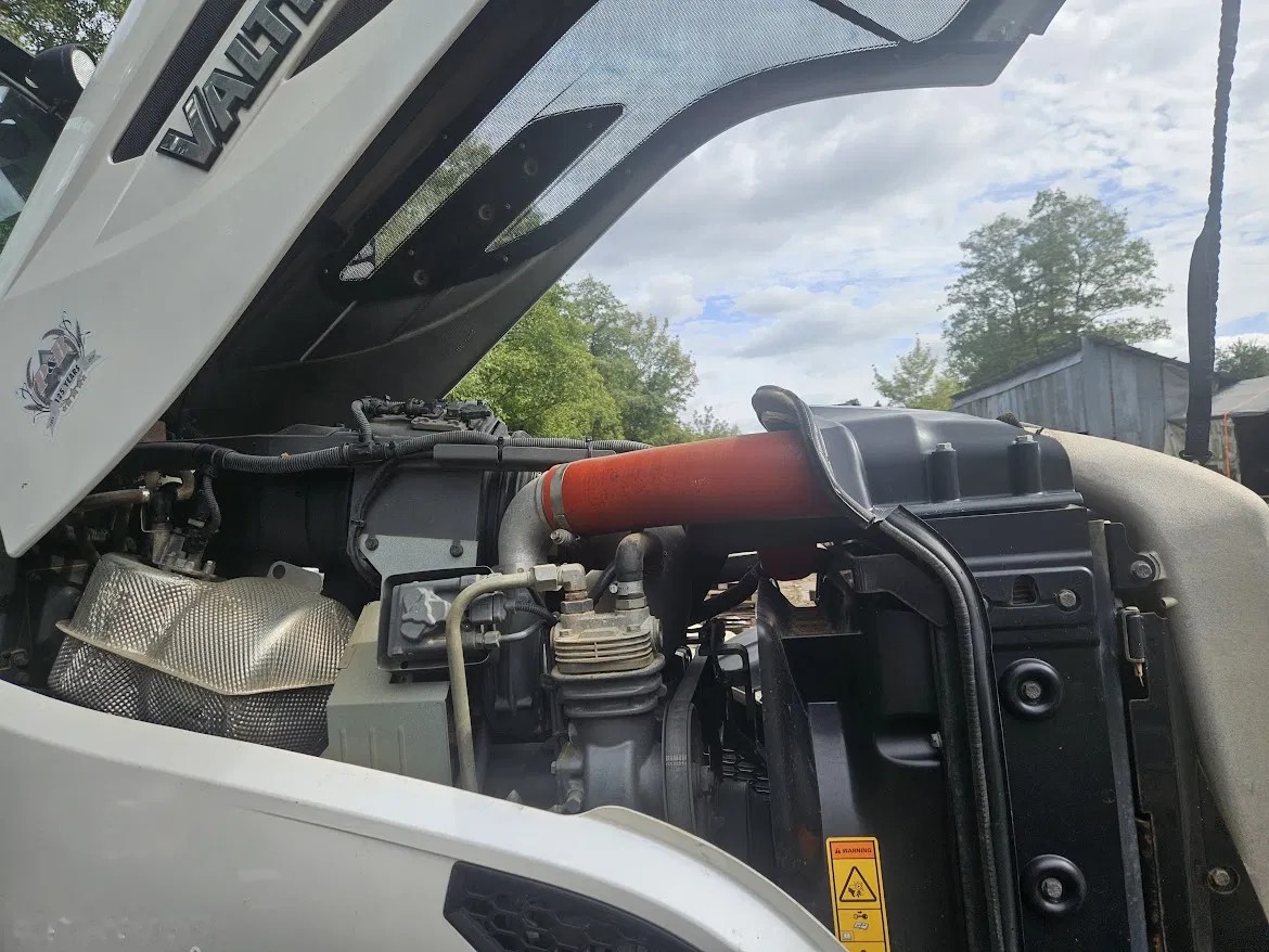 2019 Valtra t174 versu, 2.850 mth, Import Auf Lager in der EU — Foto 5 z 17