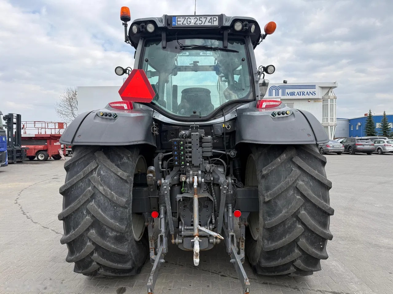 2017 Valtra N174, 7.000 mth, Import Auf Lager in der EU — Foto 5 z 21