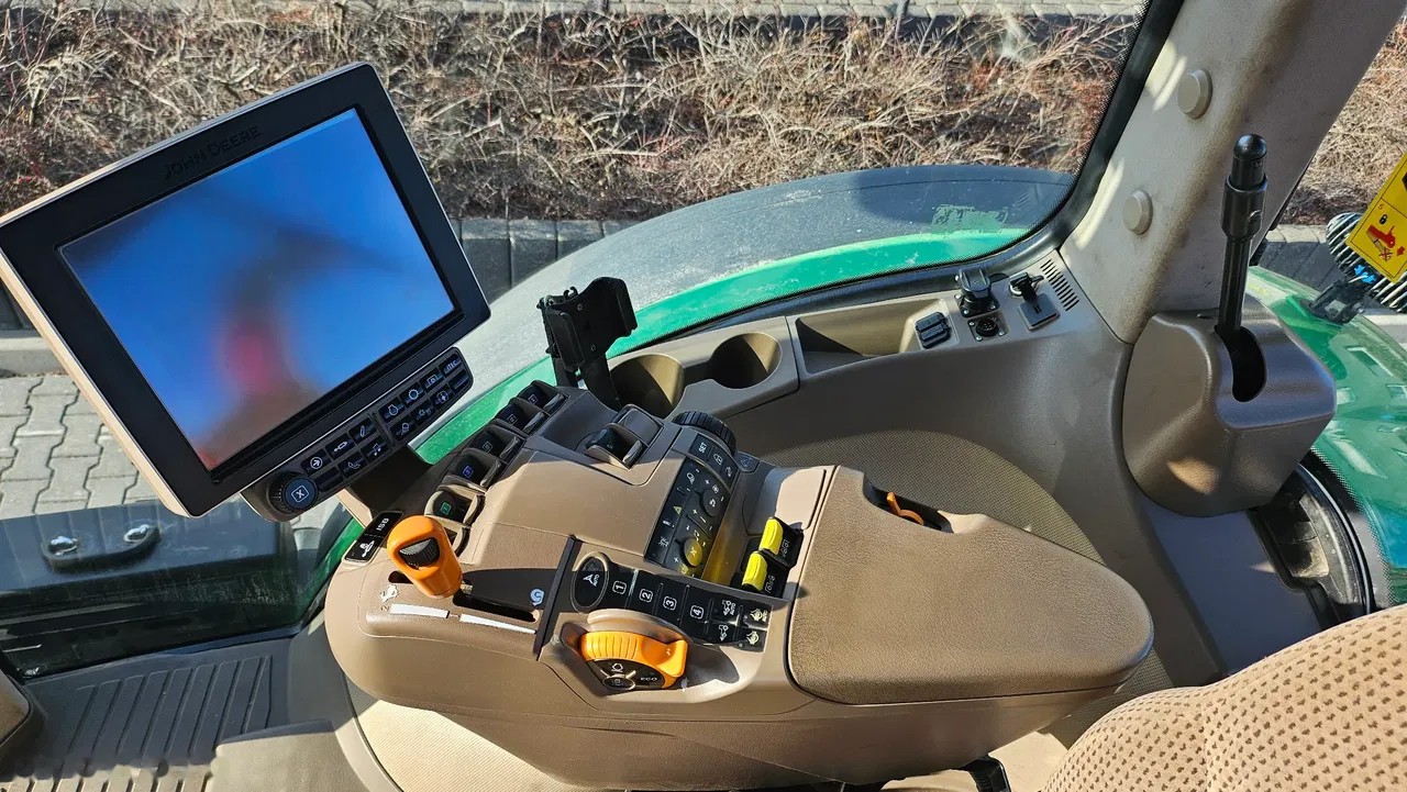 2015 John Deere JD, 4.862 mth, Import Auf Lager in der EU — Foto 15 z 18