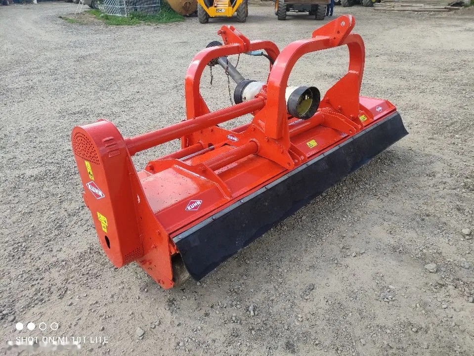 2001 Kuhn, Import Auf Lager in der EU — Foto 5 z 8