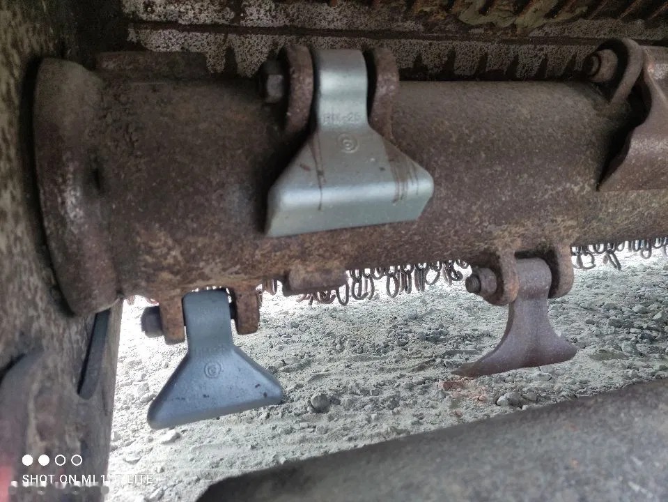 2001 Kuhn, Import Auf Lager in der EU — Foto 8 z 8