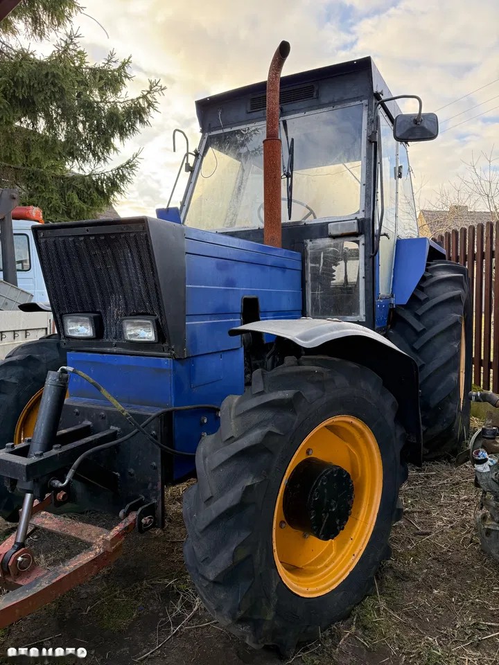 1986 Universal 642DT, Import Auf Lager in der EU — Foto 1