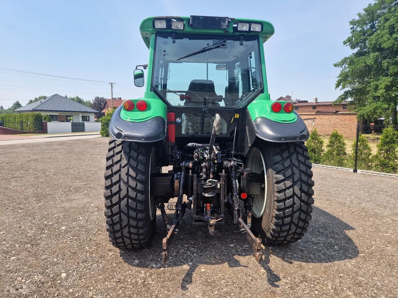 2004 Valtra T140 HiTech, 5.248 mth, Import Auf Lager in der EU — Foto 6 z 24