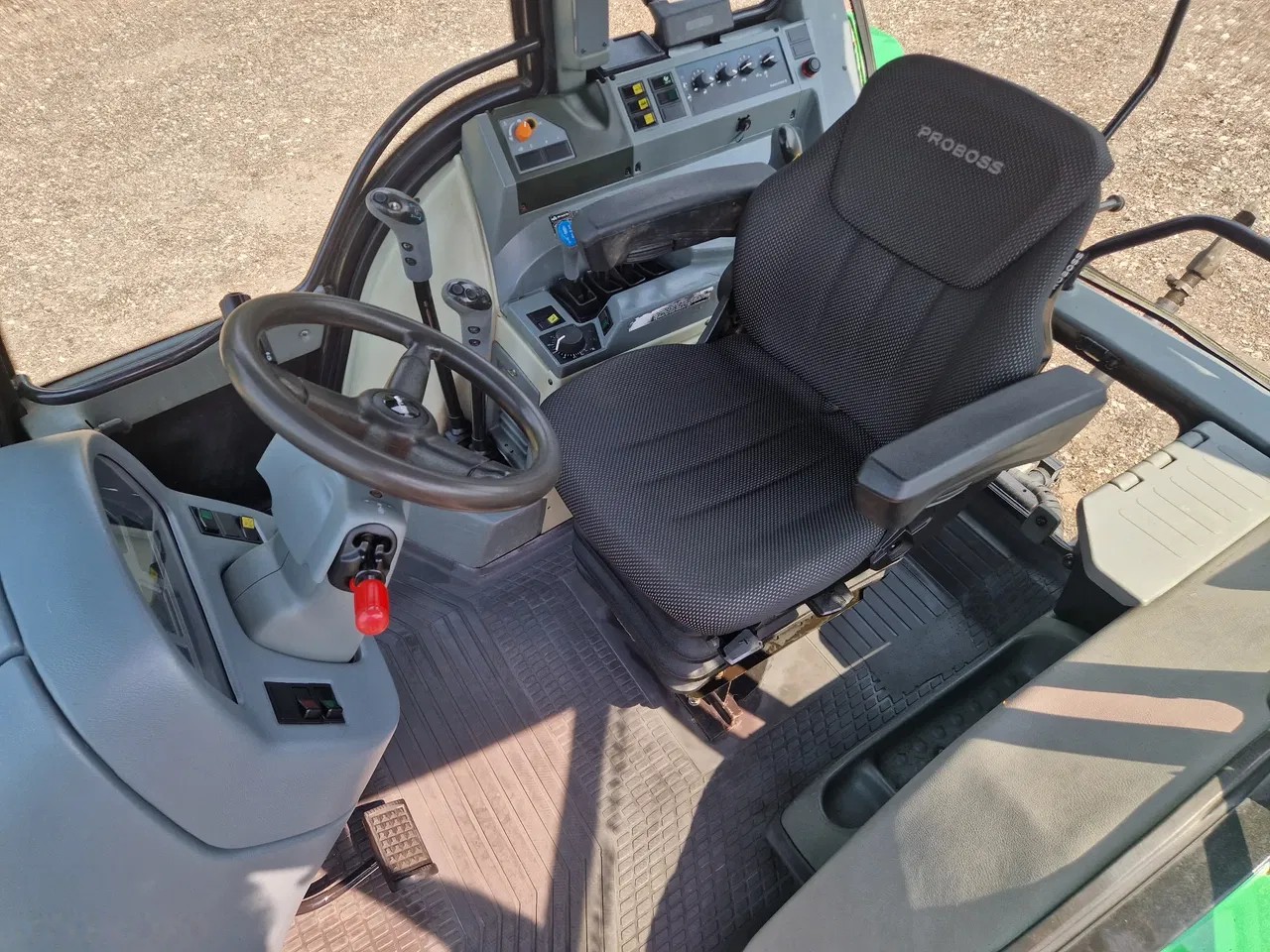 2004 Valtra T140 HiTech, 5.248 mth, Import Auf Lager in der EU — Foto 8 z 24