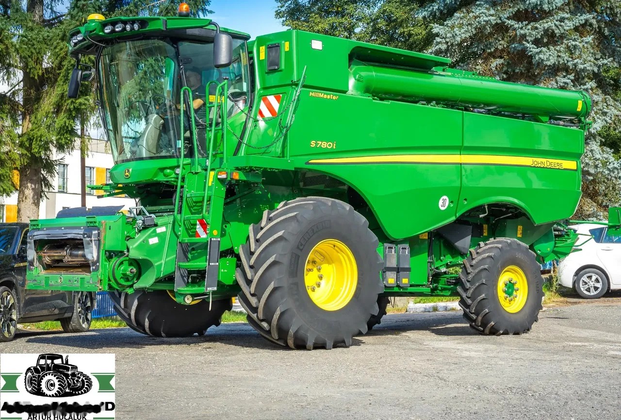 2018 John Deere, 1.046 mth, Import Auf Lager in der EU — Foto 1 | AMECAR 2018 John Deere, 1.046 mth, Import Auf Lager in der EU — Foto 1