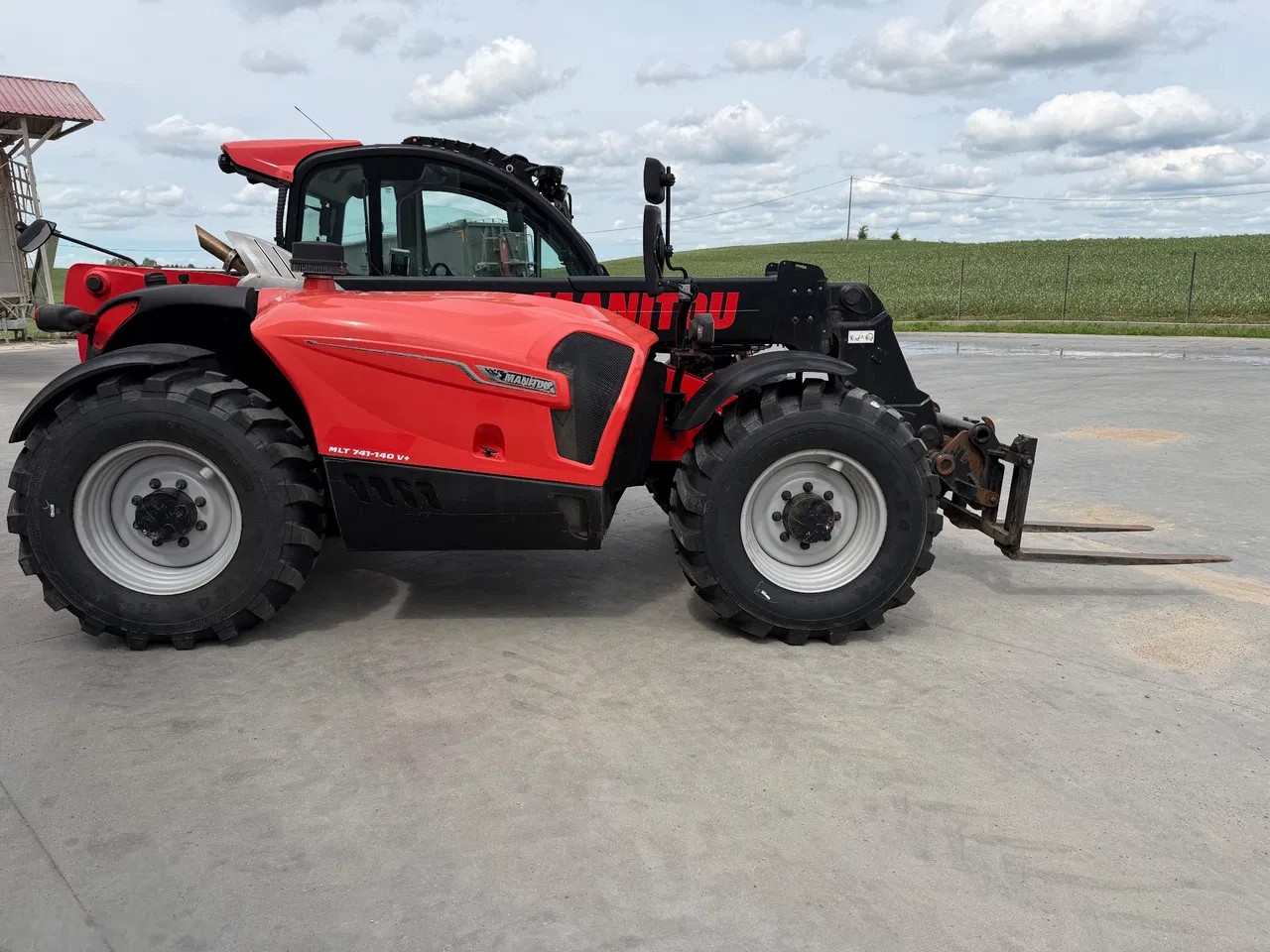 2018 Manitou MLT741-140V+, 5.251 mth, Import Auf Lager in der EU — Foto 2 z 11
