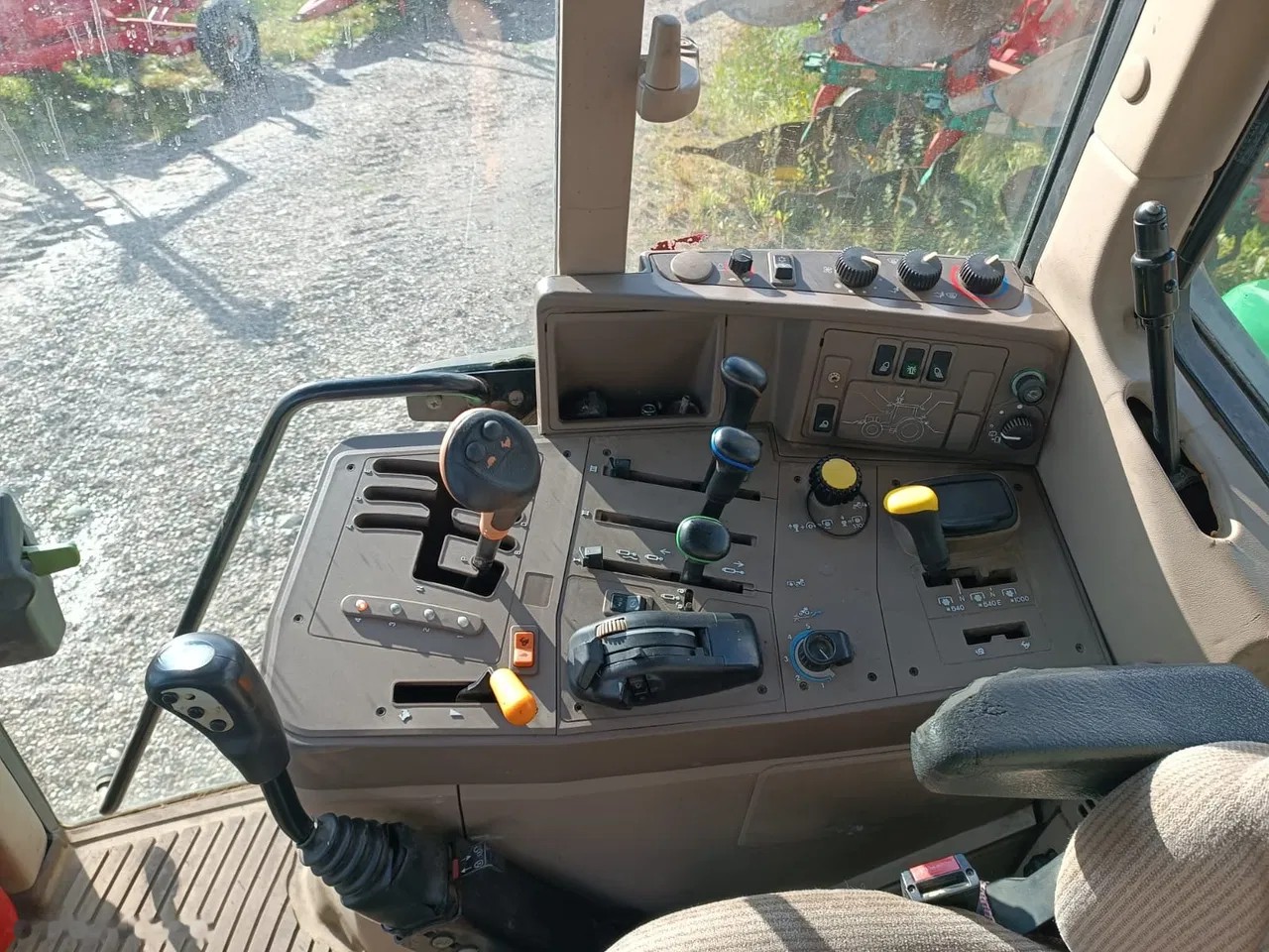 2010 John Deere 6330, 10.500 mth, Import Auf Lager in der EU — Foto 9 z 11
