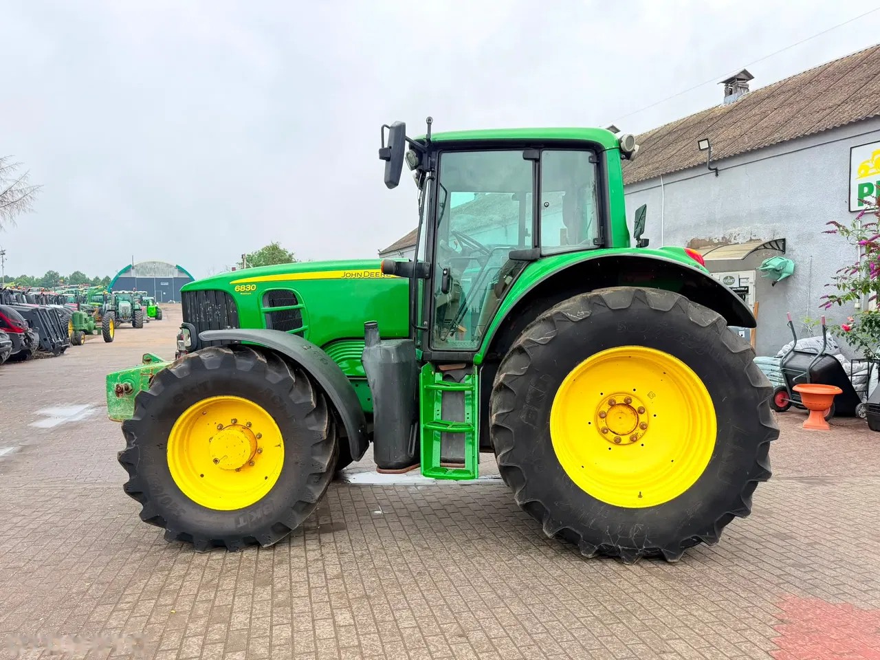 2009 John Deere 6830 Premium, 9.346 mth, Import Auf Lager in der EU — Foto 7 z 24