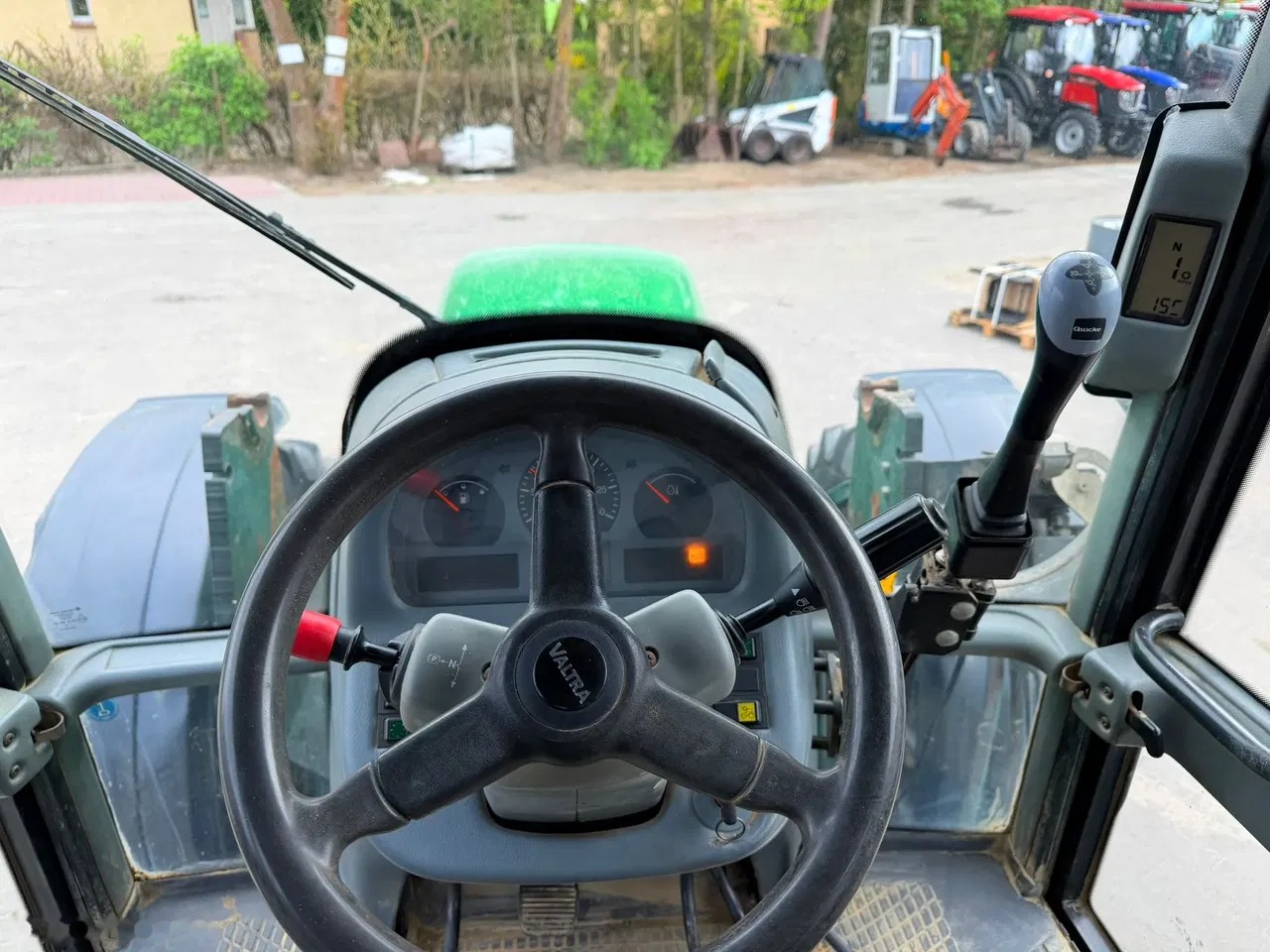2004 Valtra T 120, Import Auf Lager in der EU — Foto 14 z 21