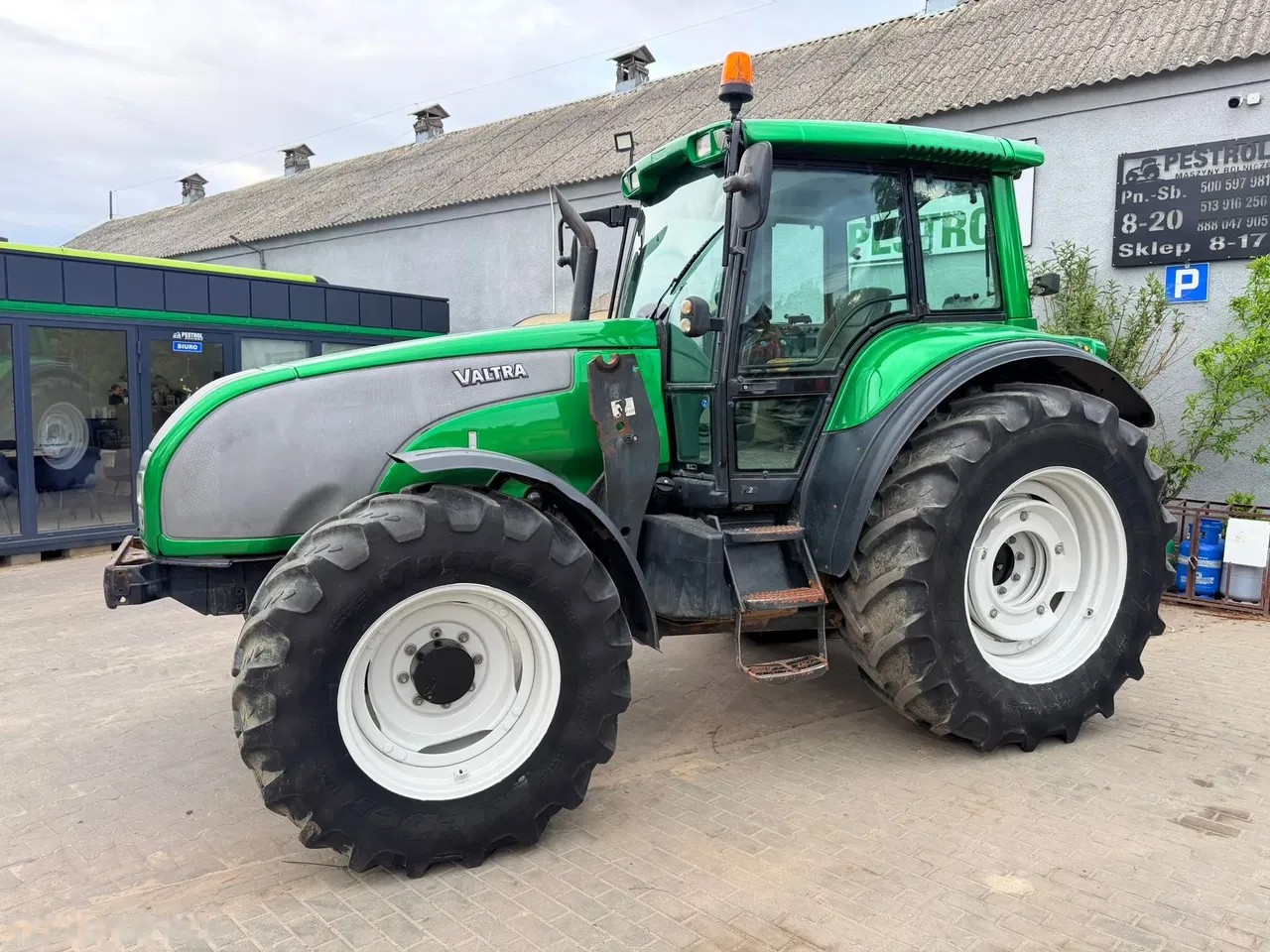 2004 Valtra T 120, Import Auf Lager in der EU — Foto 9 z 21