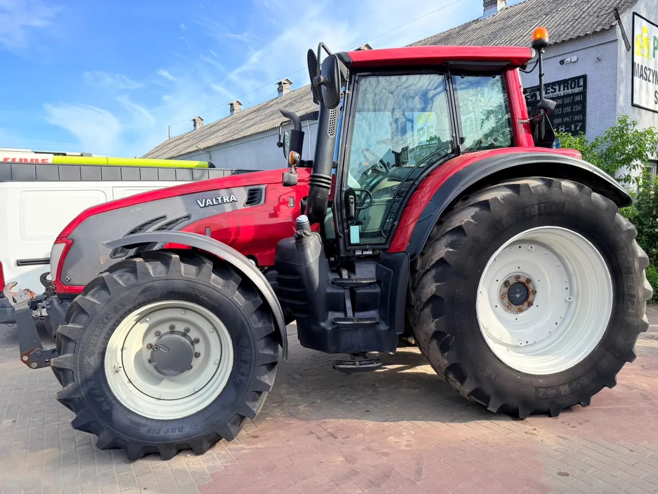 2013 Valtra T213 Versu, 7.913 mth, Import Auf Lager in der EU — Foto 2 z 24